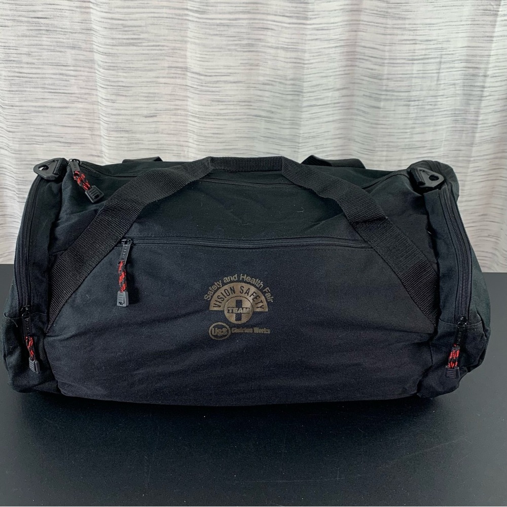 Leed’s Black Men's Duffle Bag